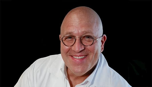Portrait of Dr. Andrew Kirschner